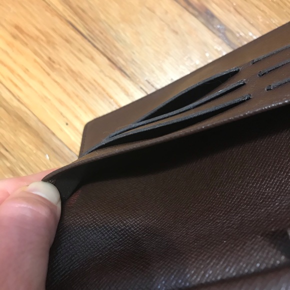 Louis Vuitton wallet. 100% Authentic - Picture 8 of 8